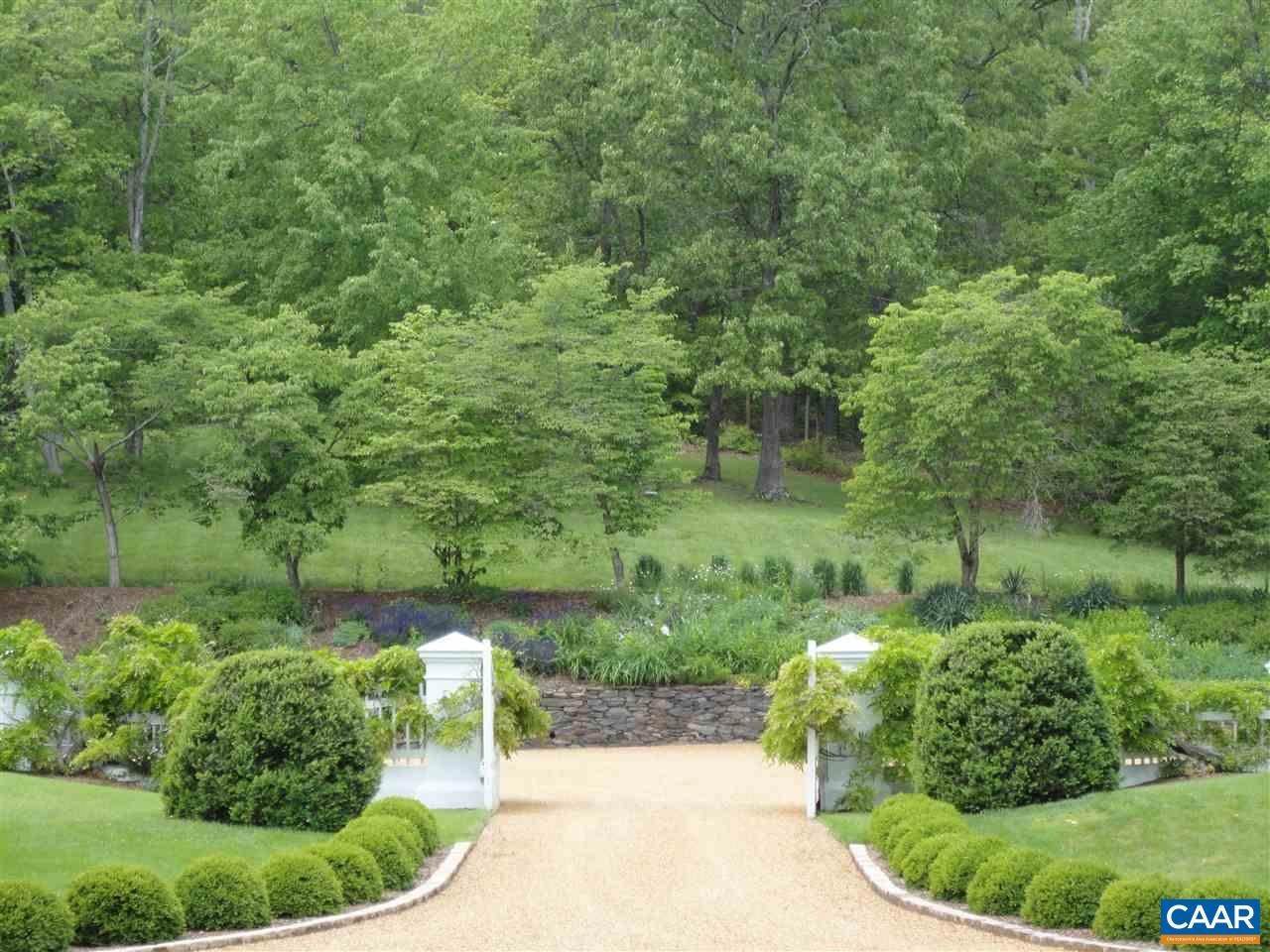48. Single Family Homes for Sale at 3392 EDGEMONT FARM North Garden, Virginia 22959 United States
