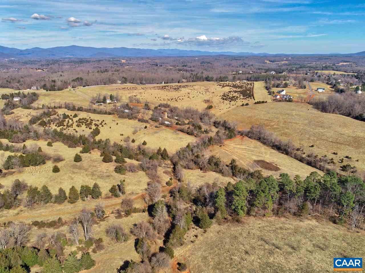 30. Single Family Homes for Sale at 977 WOODLANDS Road Charlottesville, Virginia 22901 United States