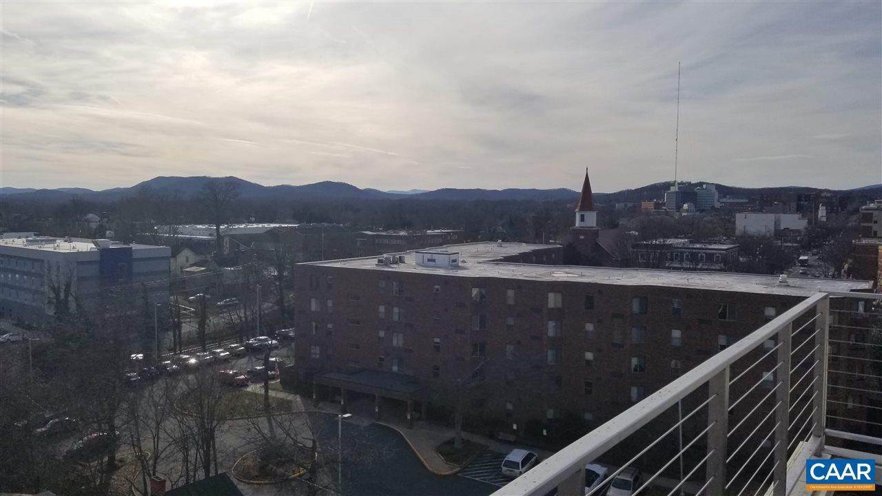 28. Condominiums for Sale at 218 WATER ST #802 Charlottesville, Virginia 22902 United States