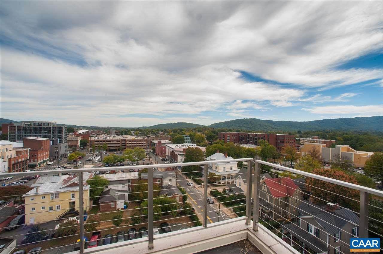 7. Condominiums for Sale at 218 WATER ST #802 Charlottesville, Virginia 22902 United States