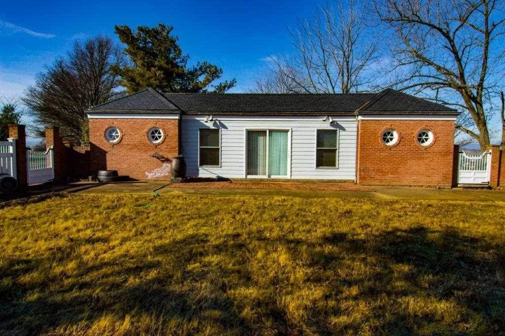 19. Single Family Homes for Sale at 150 MOSBY Road Harrisonburg, Virginia 22801 United States