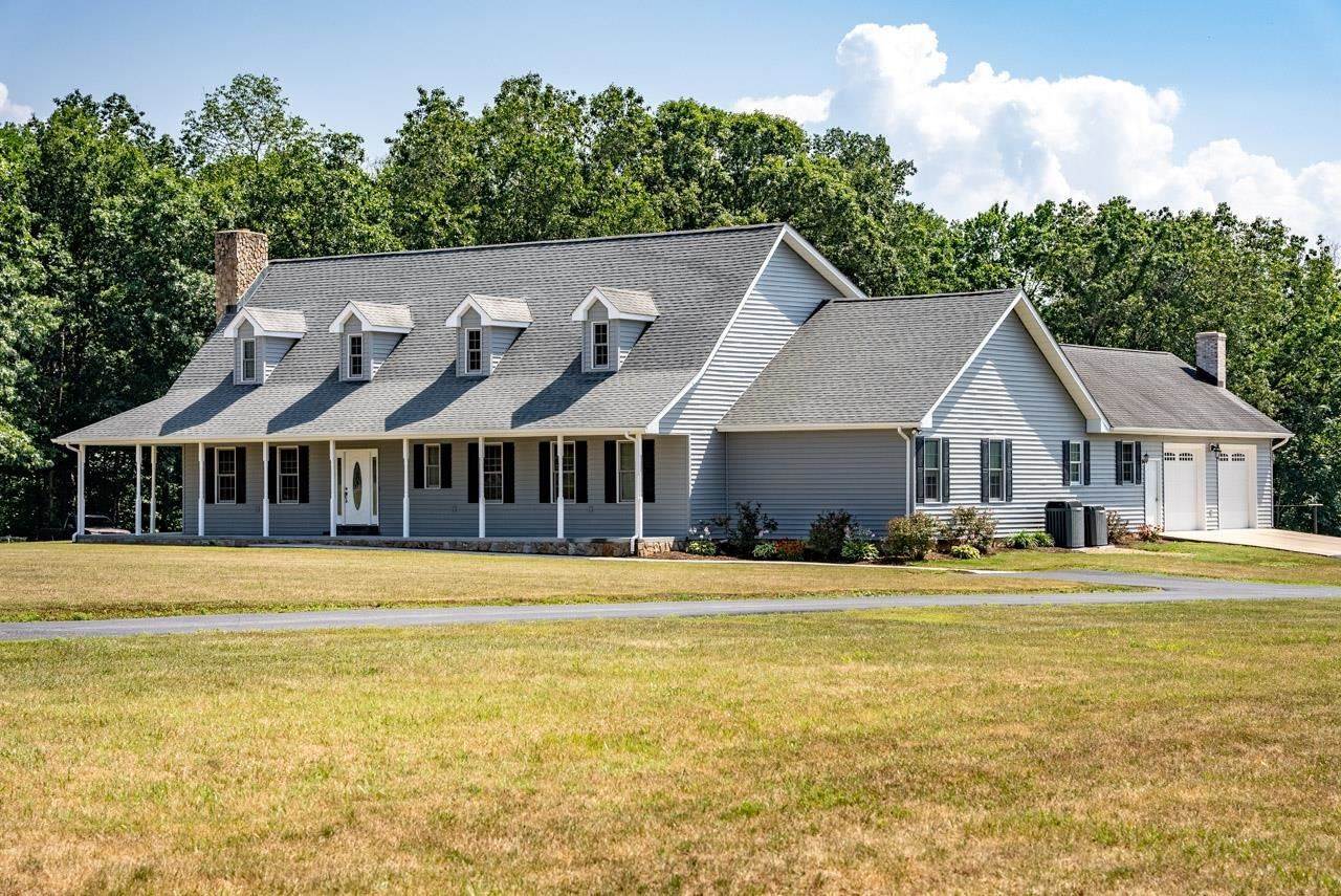 1. Single Family Homes for Sale at 1131 FLEEBURG LOOP Shenandoah, Virginia 22849 United States