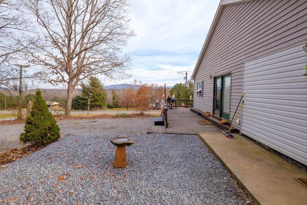 20. Single Family Homes for Sale at 21 CAMPGROUND Lane Elkton, Virginia 22827 United States