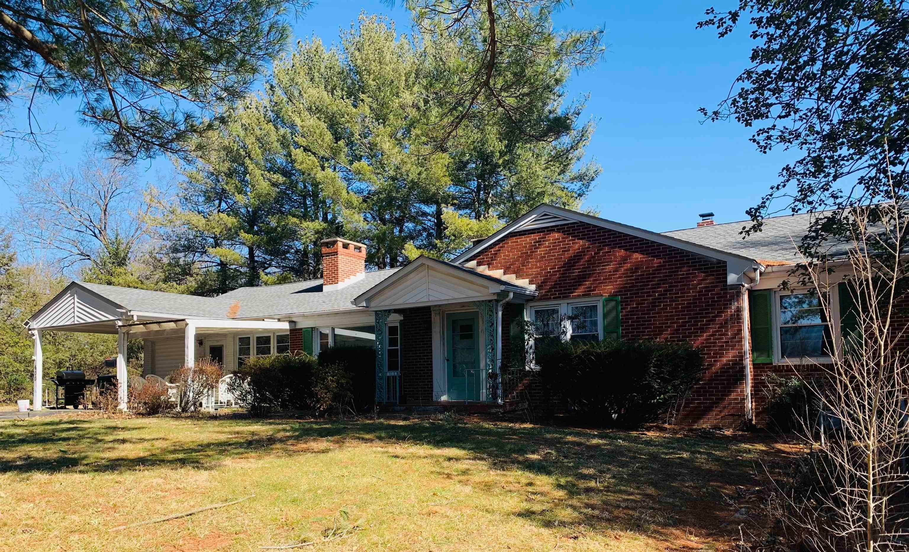 2. Single Family Homes for Sale at 600 ELLISON Lane Waynesboro, Virginia 22980 United States