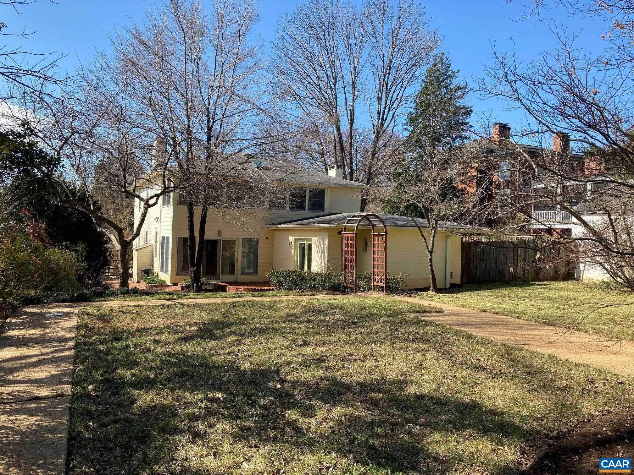 45. Single Family Homes for Sale at 605 WATSON Avenue Charlottesville, Virginia 22901 United States