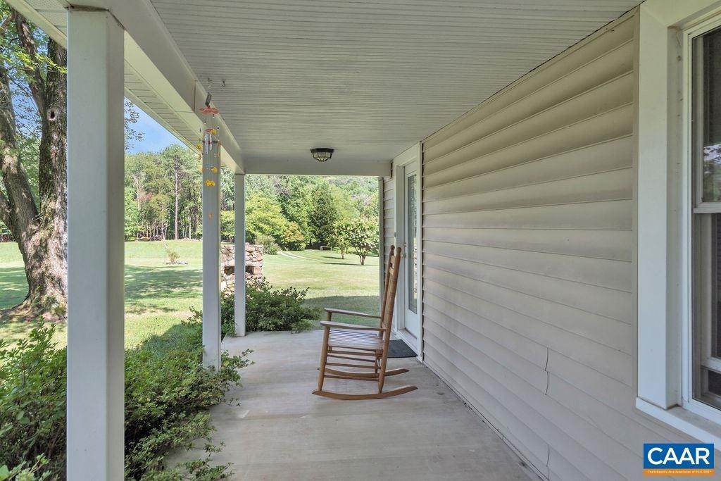 19. Single Family Homes for Sale at 1508 MCALLISTER Street Crozet, Virginia 22932 United States