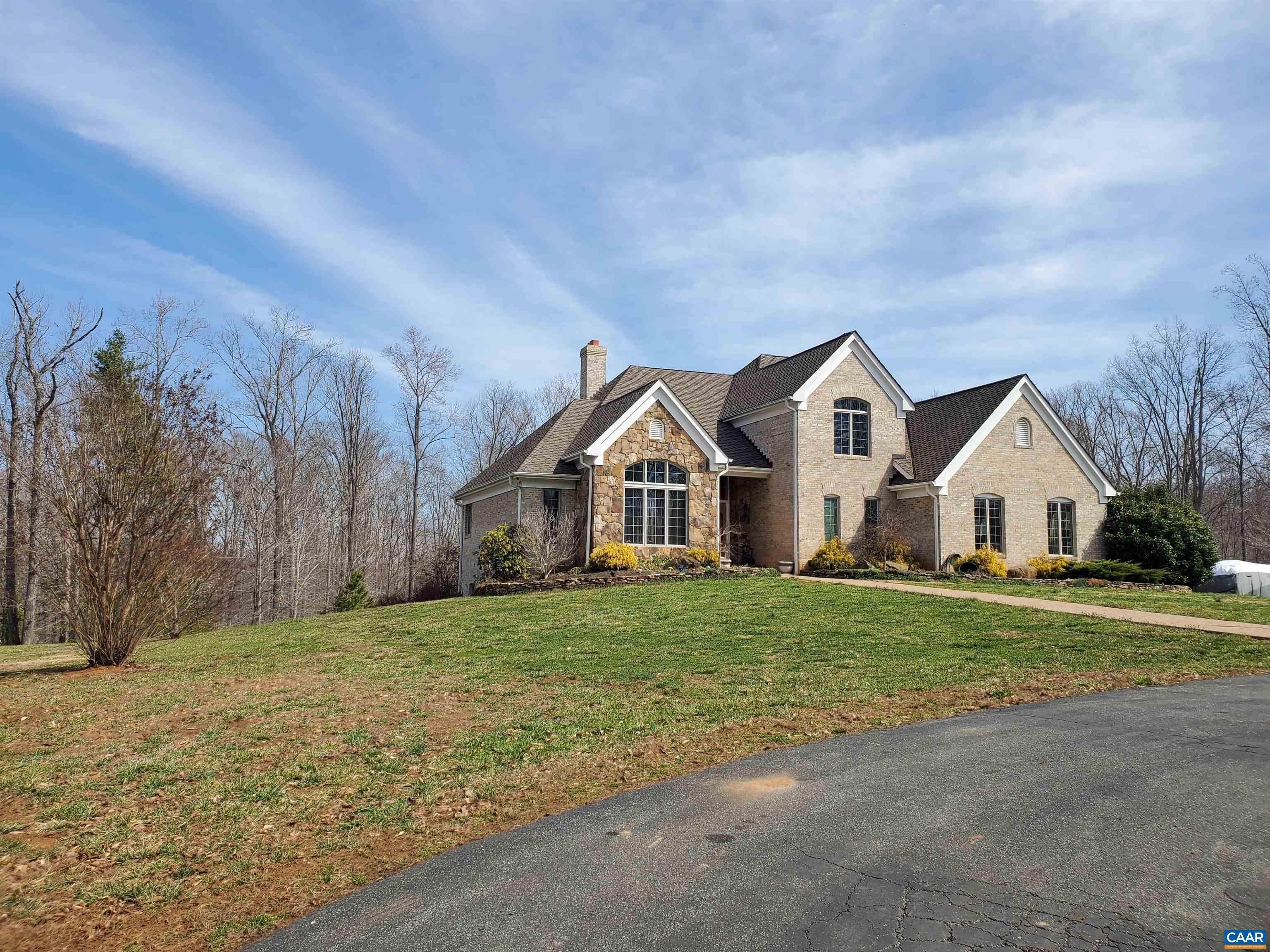 2. Single Family Homes for Sale at 4995 MORIAH WAY Keswick, Virginia 22947 United States