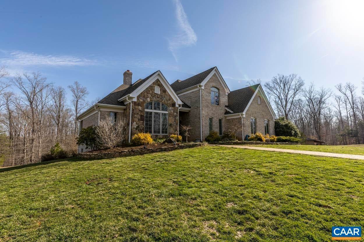 9. Single Family Homes for Sale at 4995 MORIAH WAY Keswick, Virginia 22947 United States