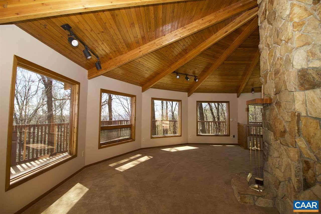 17. Single Family Homes for Sale at 2370 SADDLE HOLLOW Road Crozet, Virginia 22932 United States