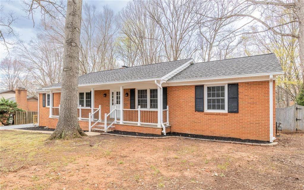 2. Single Family Homes for Sale at 511 CARRSBROOK Drive Charlottesville, Virginia 22901 United States
