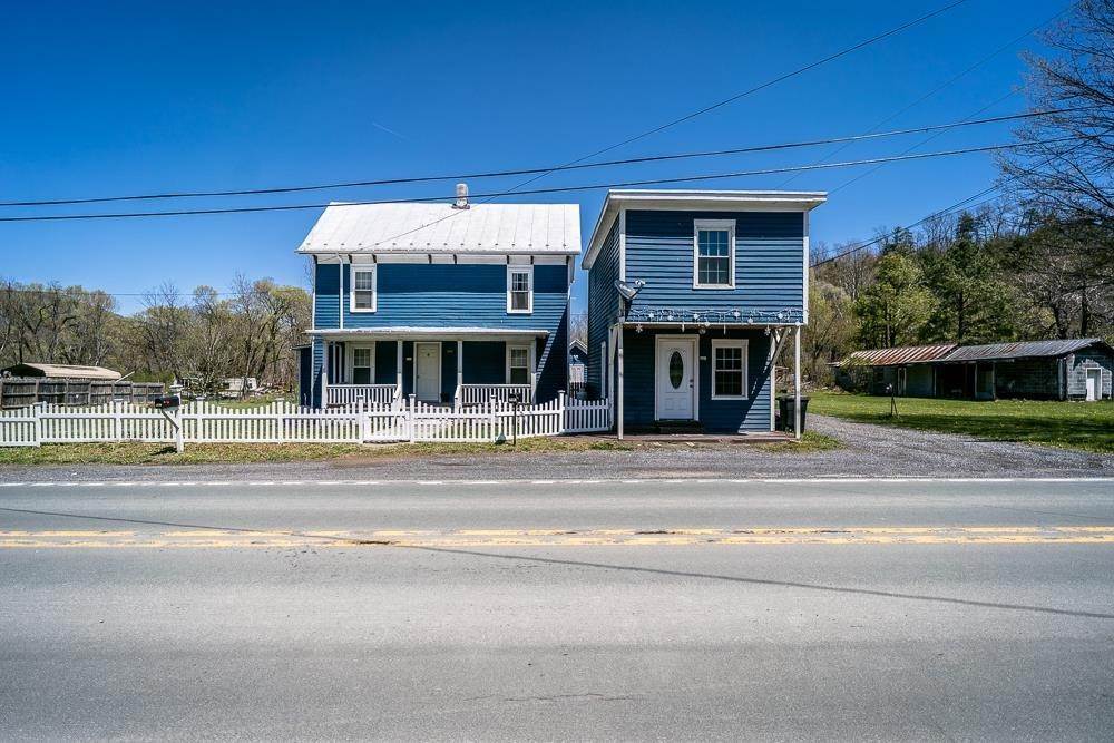 Single Family Homes 为 销售 在 11899 BLUE GRAY Trail Brandywine, 西弗吉尼亚州 26802 美国
