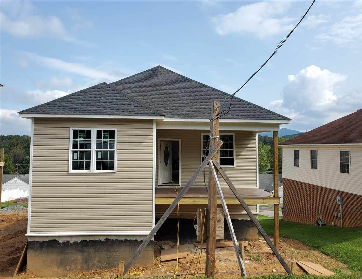 Single Family Homes for Sale at 1305 C Street Waynesboro, Virginia 22980 United States