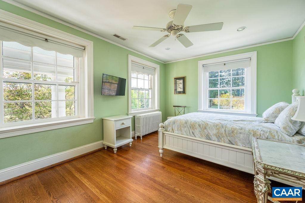 33. Single Family Homes for Sale at 3466 MORGANTOWN Road Charlottesville, Virginia 22903 United States