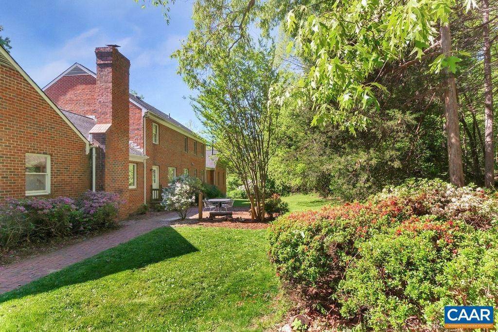 44. Single Family Homes for Sale at 1970 STILLHOUSE Road Charlottesville, Virginia 22901 United States