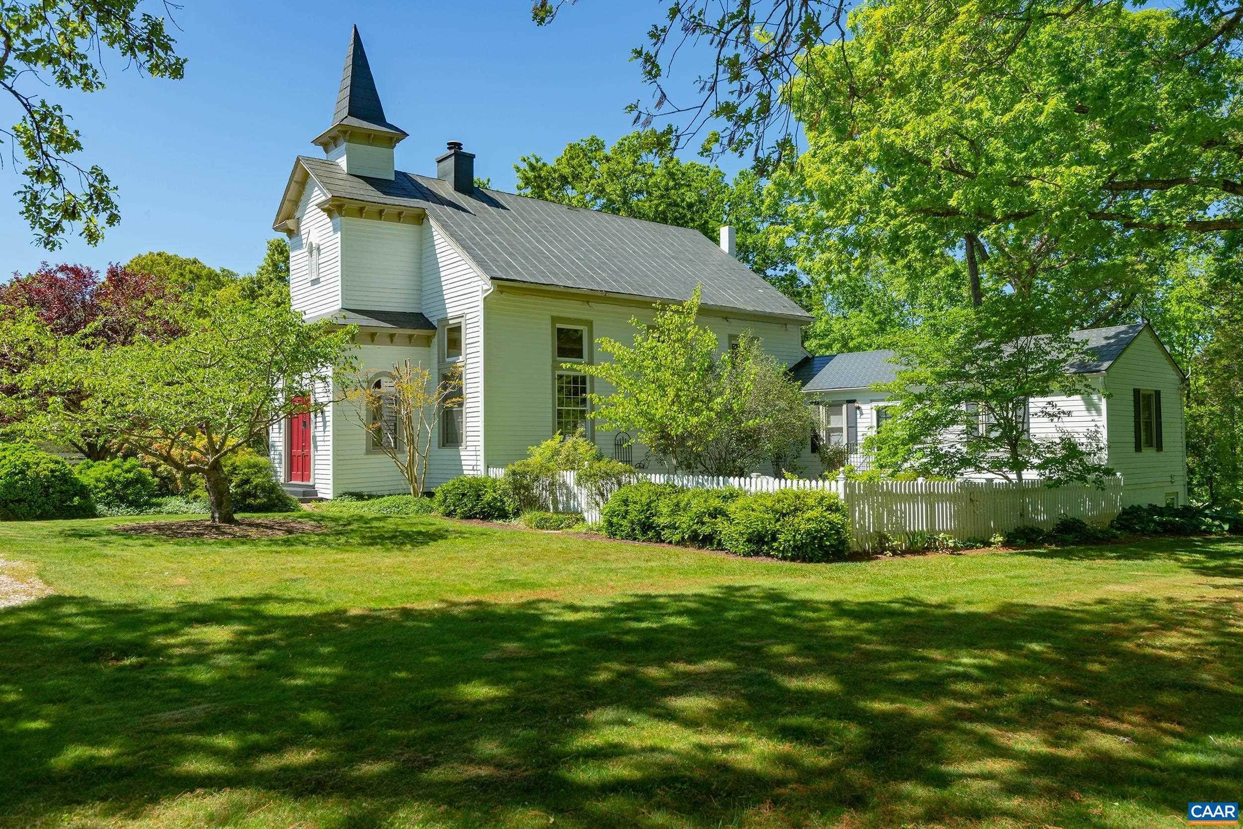 Single Family Homes 为 销售 在 840 WELSH RUN Road Ruckersville, 弗吉尼亚州 22968 美国