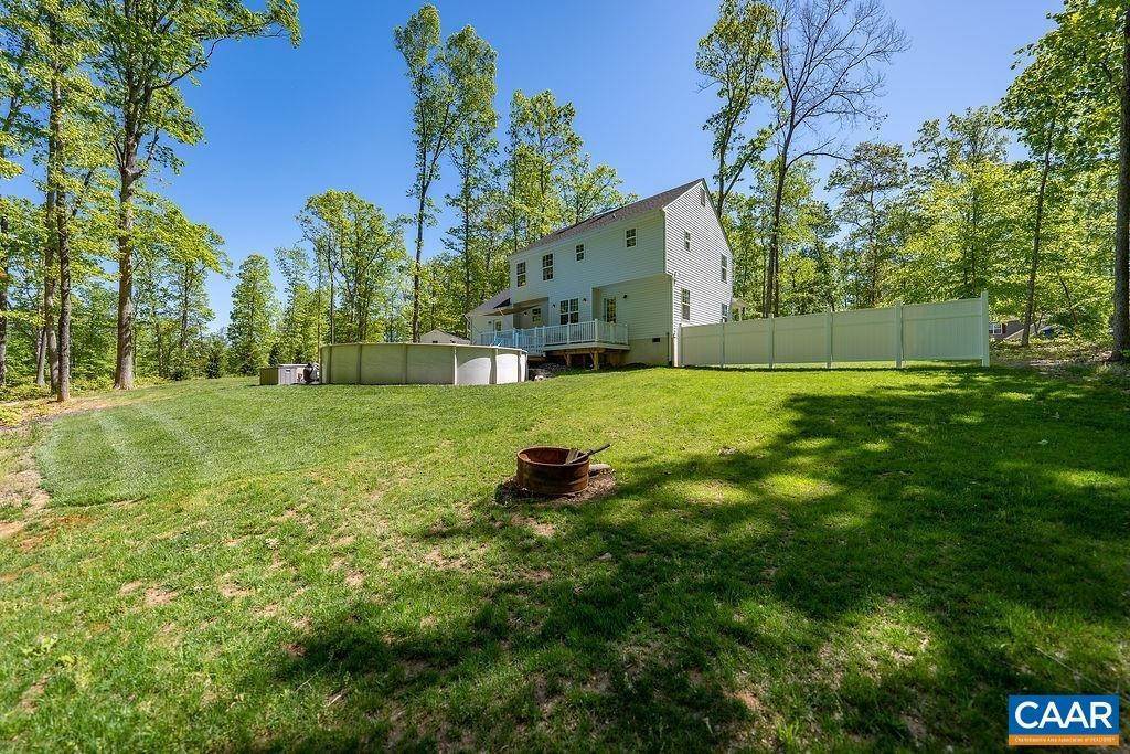 39. Single Family Homes for Sale at 92 WHIPOORWILL WAY Louisa, Virginia 23093 United States