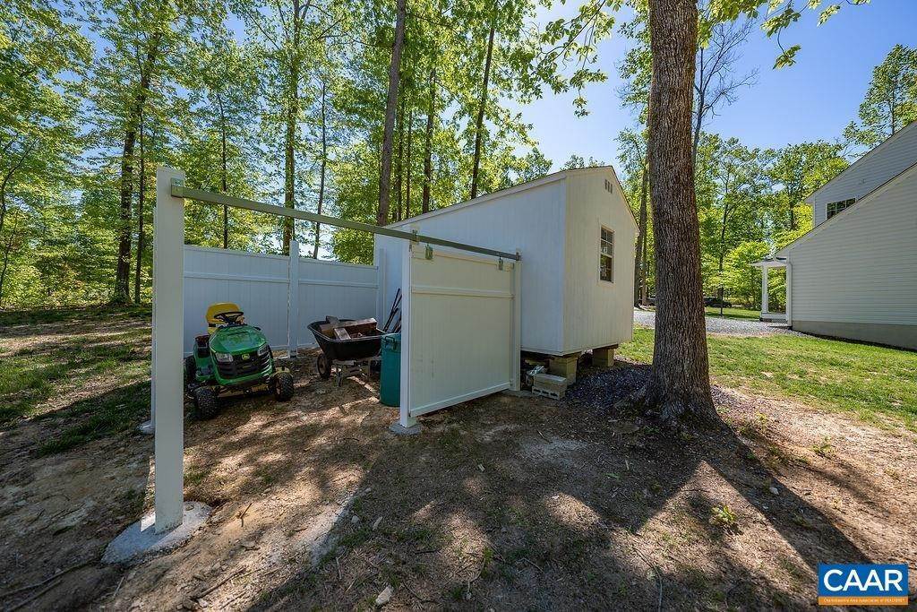 43. Single Family Homes for Sale at 92 WHIPOORWILL WAY Louisa, Virginia 23093 United States
