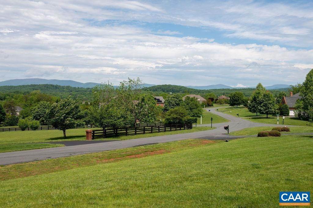 44. Single Family Homes for Sale at 545 ROCKS FARM Drive Charlottesville, Virginia 22903 United States