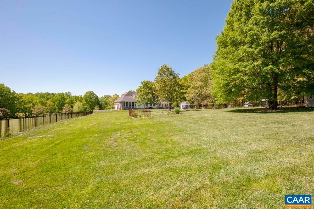 43. Single Family Homes for Sale at 32641 DEEP MEADOW Lane Locust Grove, Virginia 22508 United States