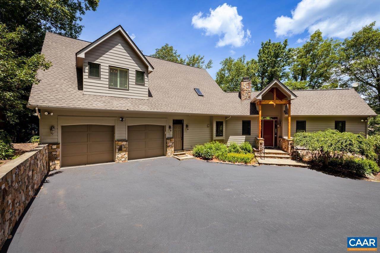 Single Family Homes 为 销售 在 174 CRAWFORDS EDGE Roseland, 弗吉尼亚州 22967 美国