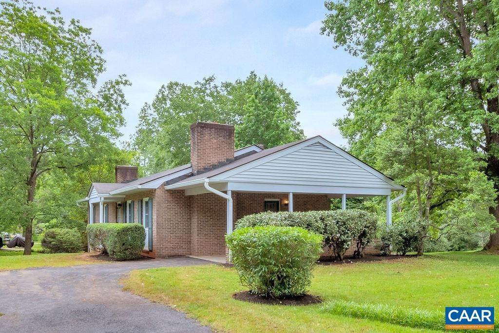 7. Single Family Homes for Sale at 3014 PROFFIT Road Charlottesville, Virginia 22901 United States