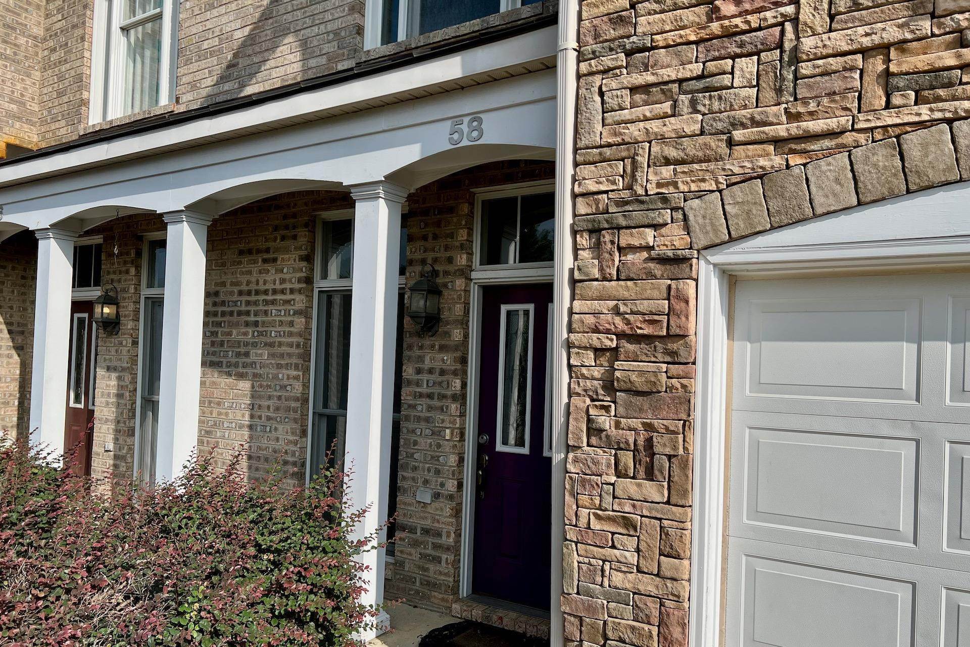 2. Single Family Homes 为 销售 在 58 ENCHANTED VIEW Circle Fishersville, 弗吉尼亚州 22939 美国