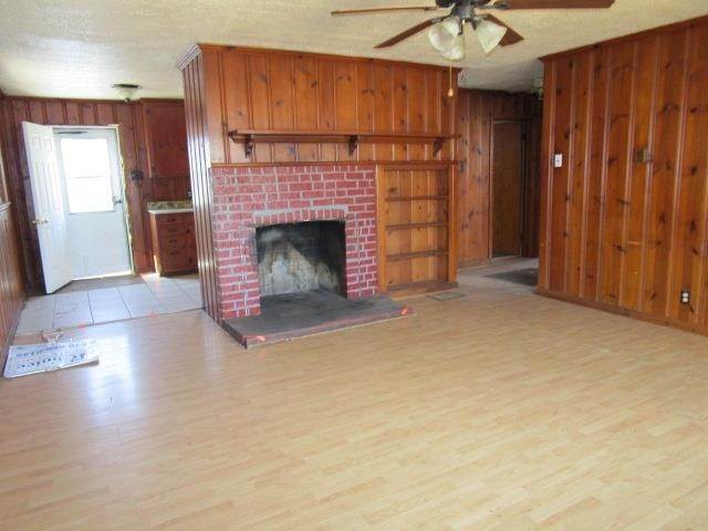 5. Single Family Homes for Sale at 825 ROSE Avenue Clifton Forge, Virginia 24422 United States