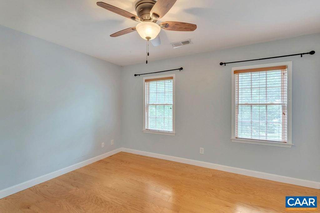 35. Single Family Homes for Sale at 3161 TURNBERRY Circle Charlottesville, Virginia 22911 United States