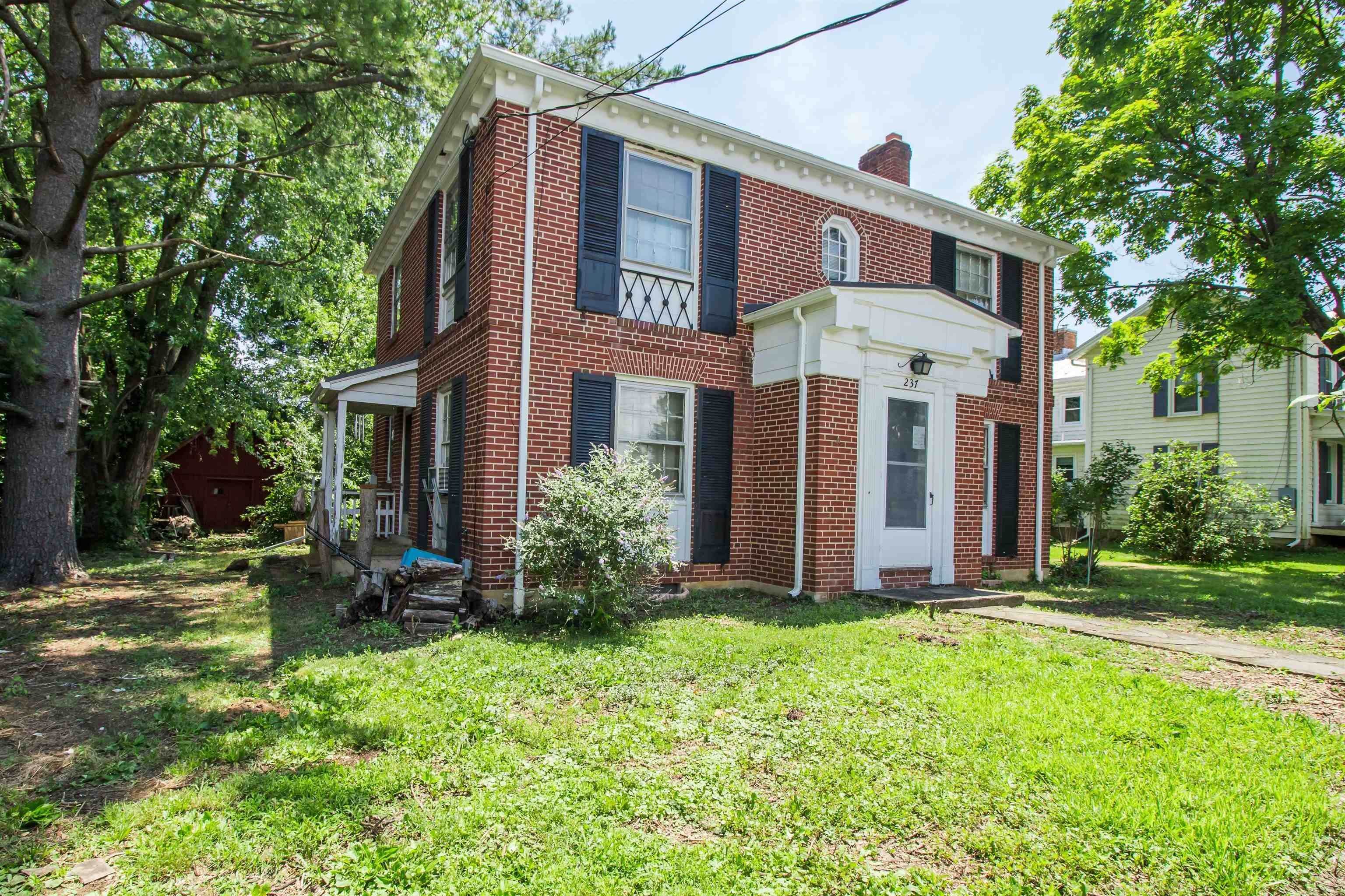 2. Single Family Homes for Sale at 237 HIGH Street Broadway, Virginia 22815 United States