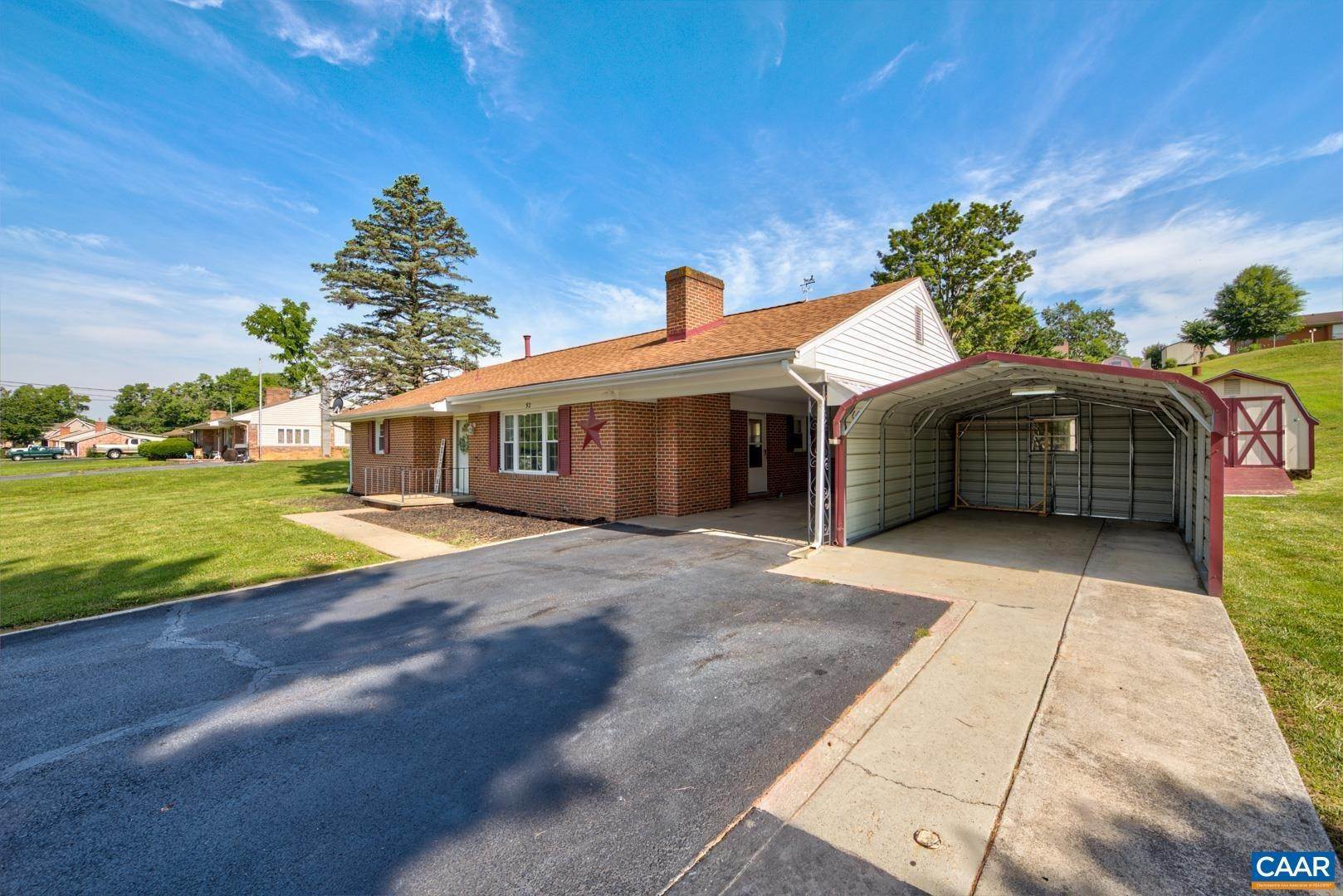 8. Single Family Homes for Sale at 92 WAYNE Avenue Stuarts Draft, Virginia 24477 United States