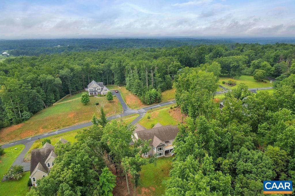 45. Single Family Homes for Sale at 323 SIENNA Lane Earlysville, Virginia 22936 United States