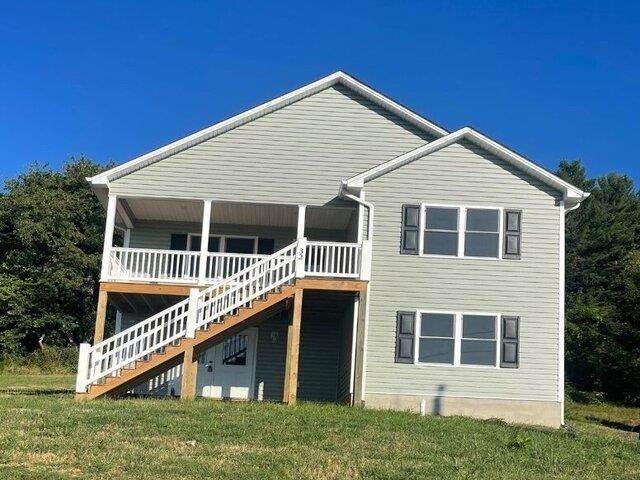 Single Family Homes for Sale at 32 OVERLOOK Lane Mount Sidney, Virginia 24467 United States