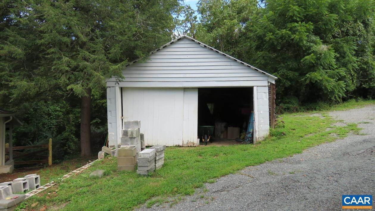 37. Single Family Homes for Sale at 730-740 CANAL Street Scottsville, Virginia 24590 United States