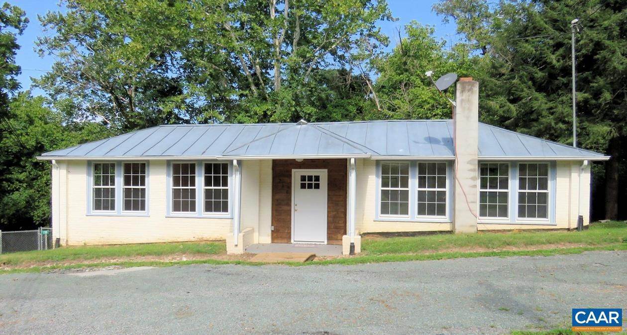 38. Single Family Homes for Sale at 730-740 CANAL Street Scottsville, Virginia 24590 United States