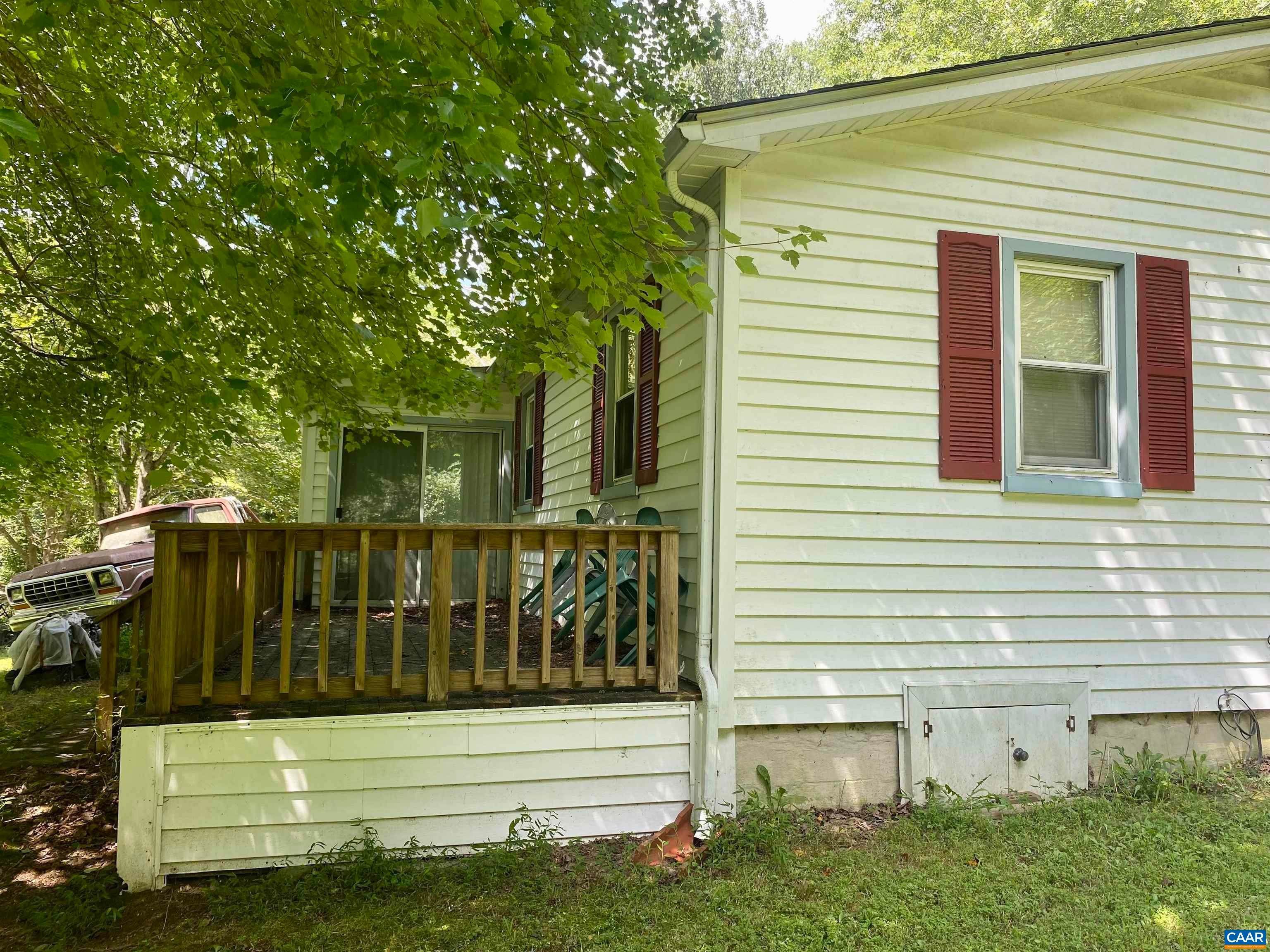21. Single Family Homes for Sale at 109 POPLAR Ridge Dyke, Virginia 22935 United States