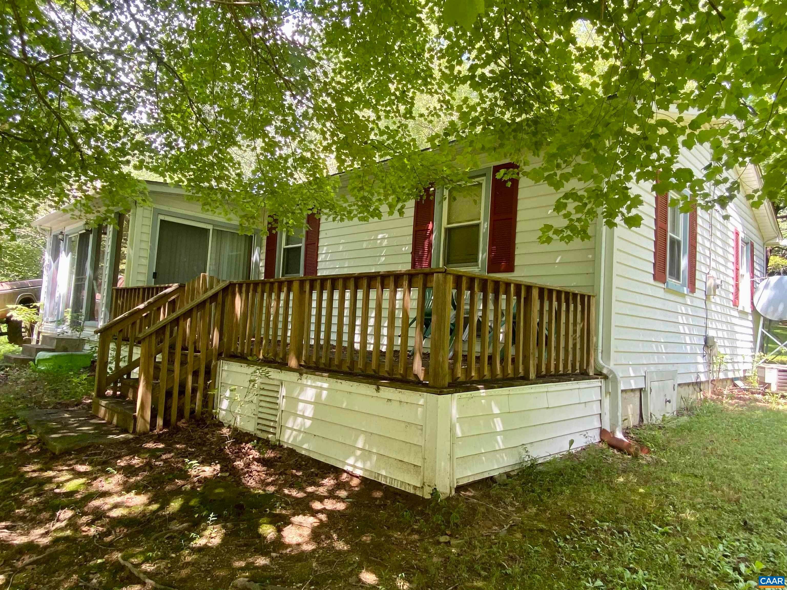22. Single Family Homes for Sale at 109 POPLAR Ridge Dyke, Virginia 22935 United States