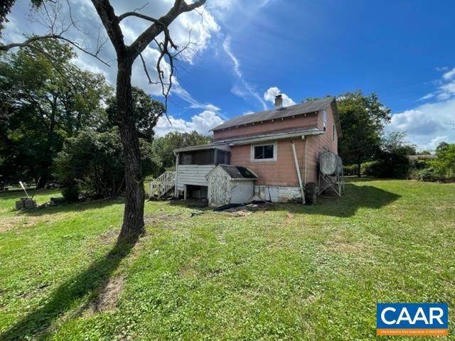 2. Single Family Homes for Sale at 7569 PORTERS Road Esmont, Virginia 22937 United States