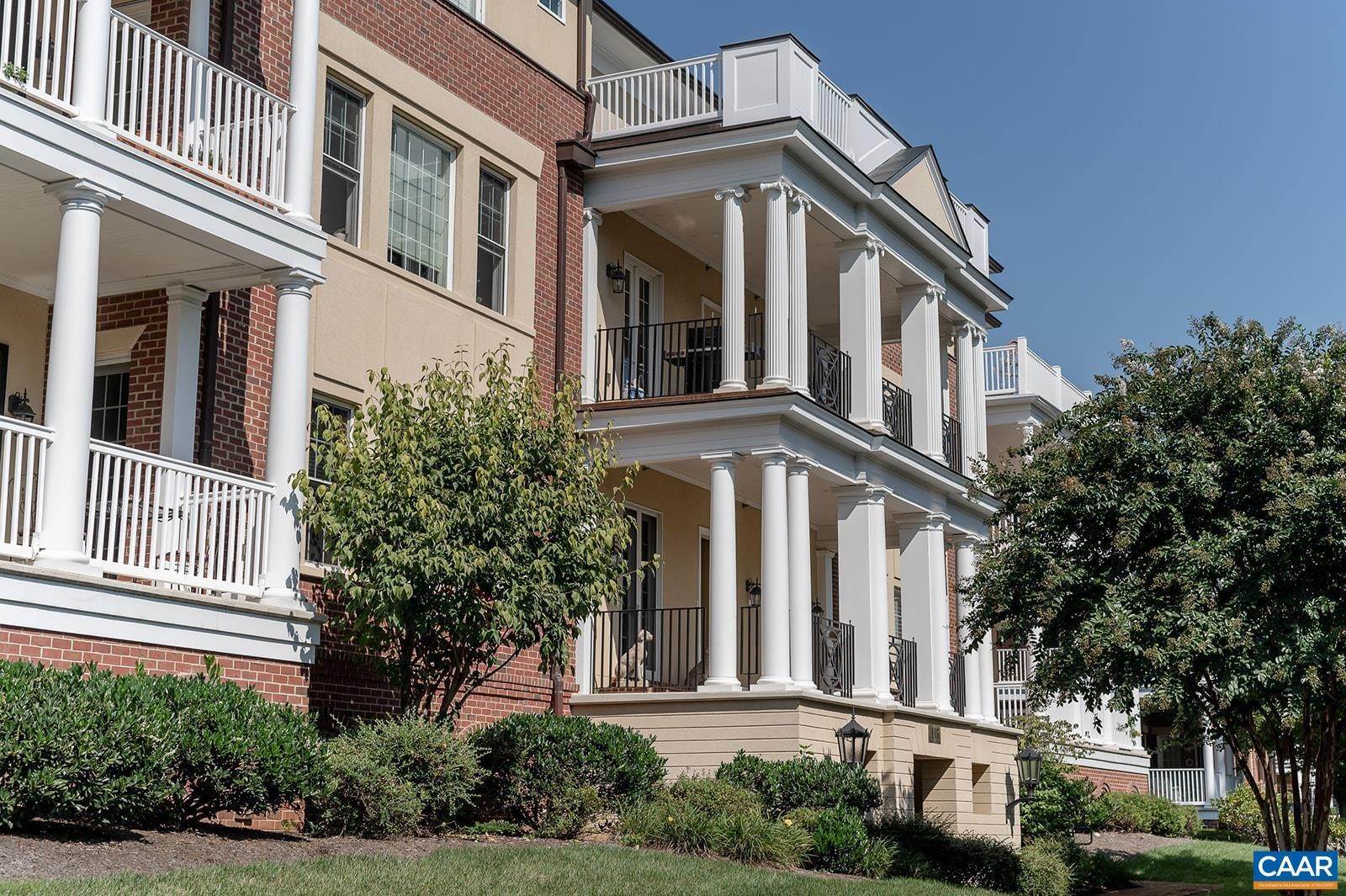 48. Condominiums for Sale at 415 WHITE GABLES LN #101 Charlottesville, Virginia 22903 United States