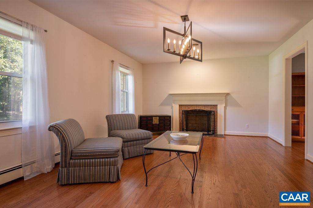 4. Single Family Homes for Sale at 4006 TOMPKINS Drive Charlottesville, Virginia 22911 United States