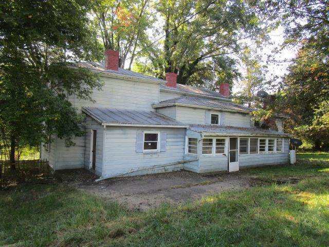 3. Single Family Homes for Sale at 6215 MIDDLEBROOK Road Middlebrook, Virginia 24459 United States