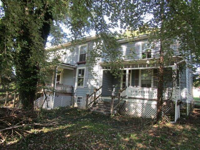 5. Single Family Homes for Sale at 6215 MIDDLEBROOK Road Middlebrook, Virginia 24459 United States