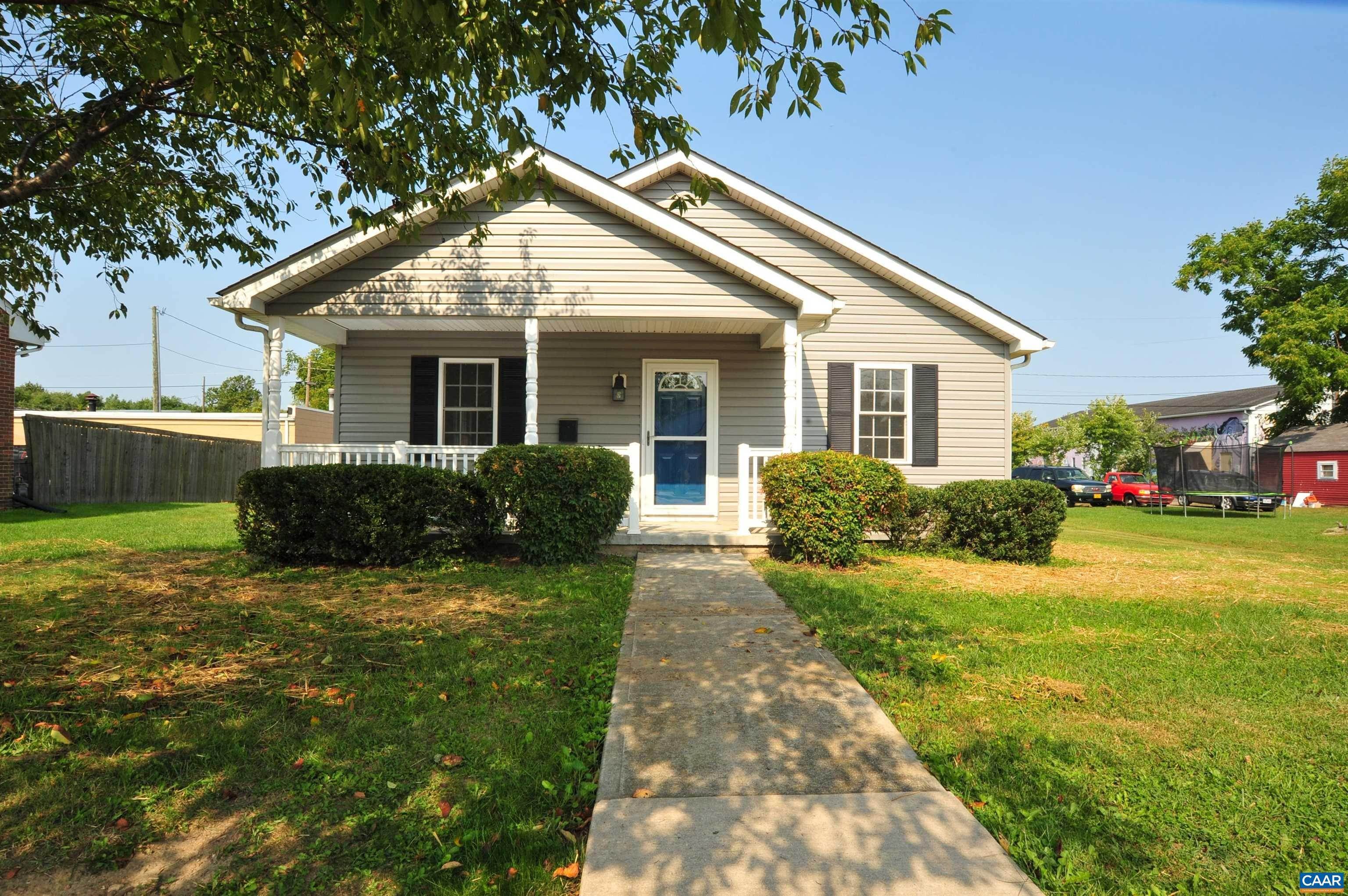 Single Family Homes for Sale at 445 DELPHINE Avenue Waynesboro, Virginia 22980 United States