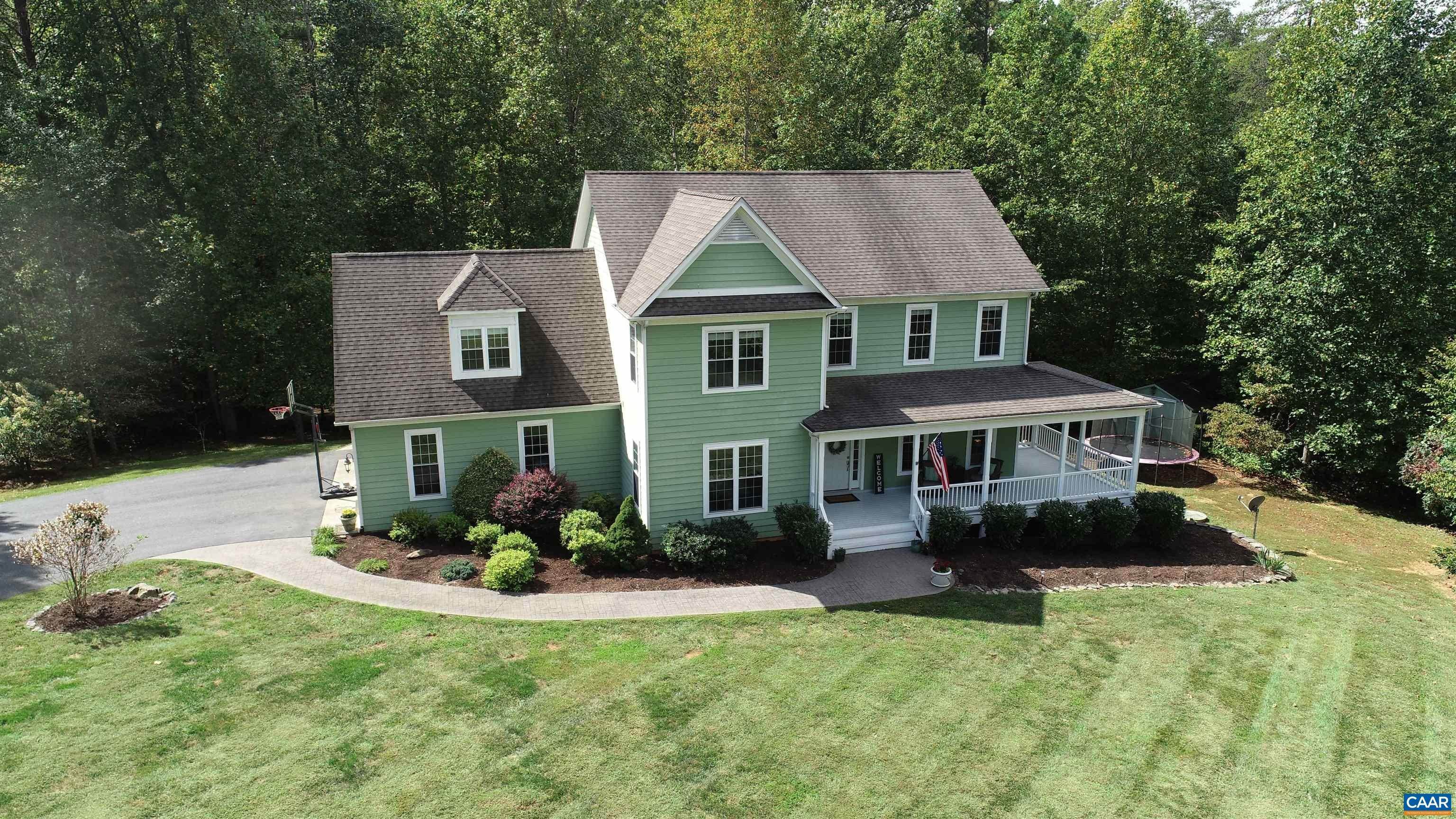 Single Family Homes 为 销售 在 1292 PONDEROSA Drive Barboursville, 弗吉尼亚州 22923 美国