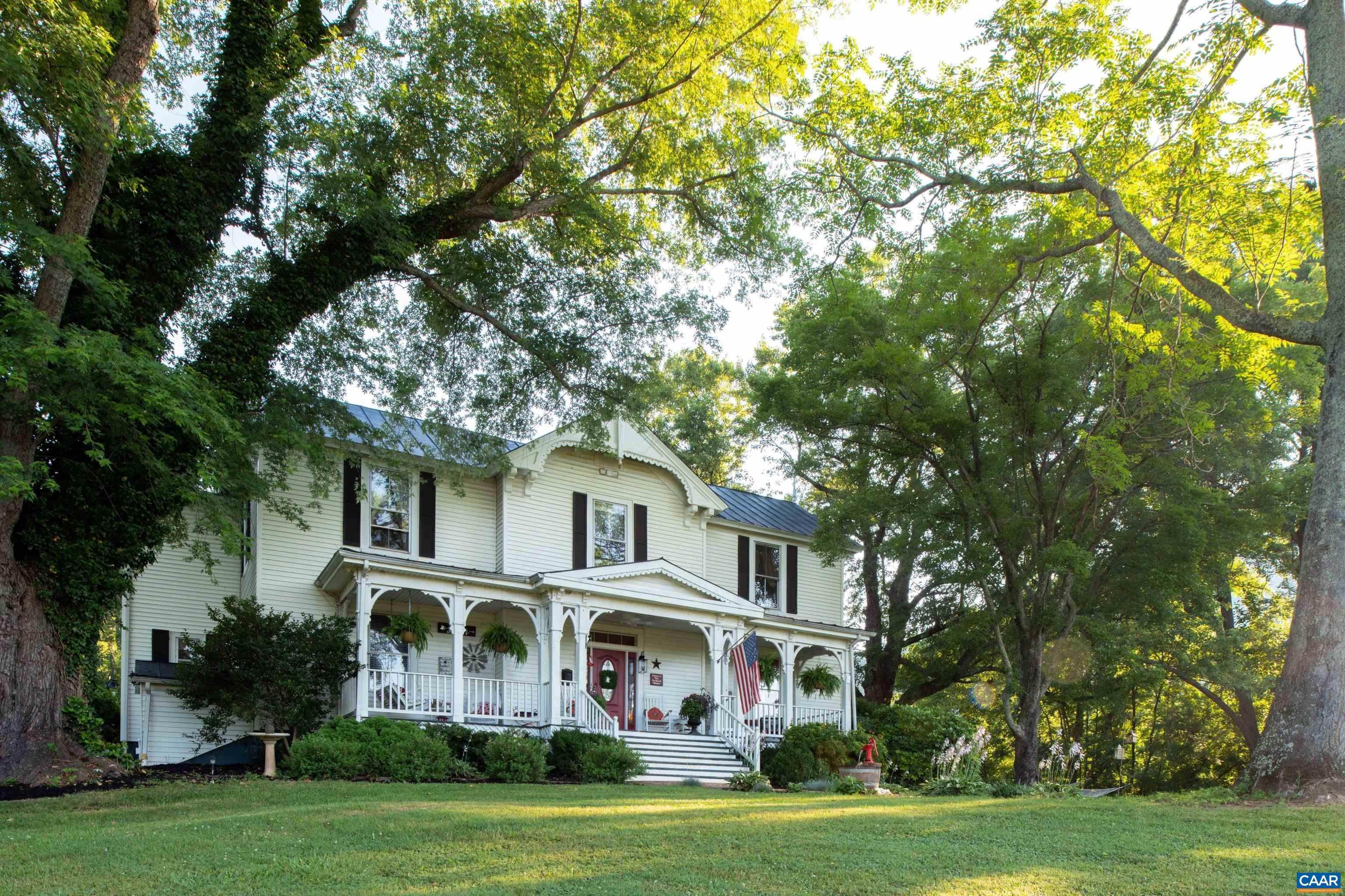 Single Family Homes por un Venta en 9749 THOMAS NELSON HWY Lovingston, Virginia 22949 Estados Unidos