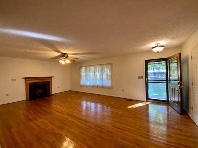 17. Single Family Homes for Sale at 2226 EAST SIDE HWY Crimora, Virginia 24431 United States