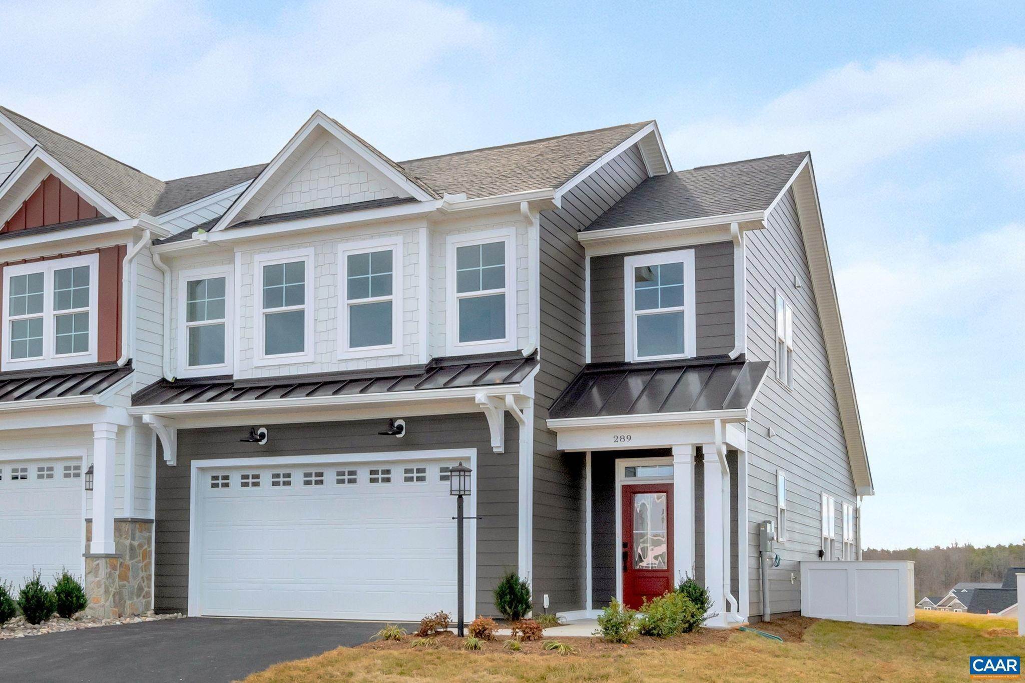 Single Family Homes 为 销售 在 F3-B-2 BAYBERRY Lane Zion Crossroads, 弗吉尼亚州 22942 美国