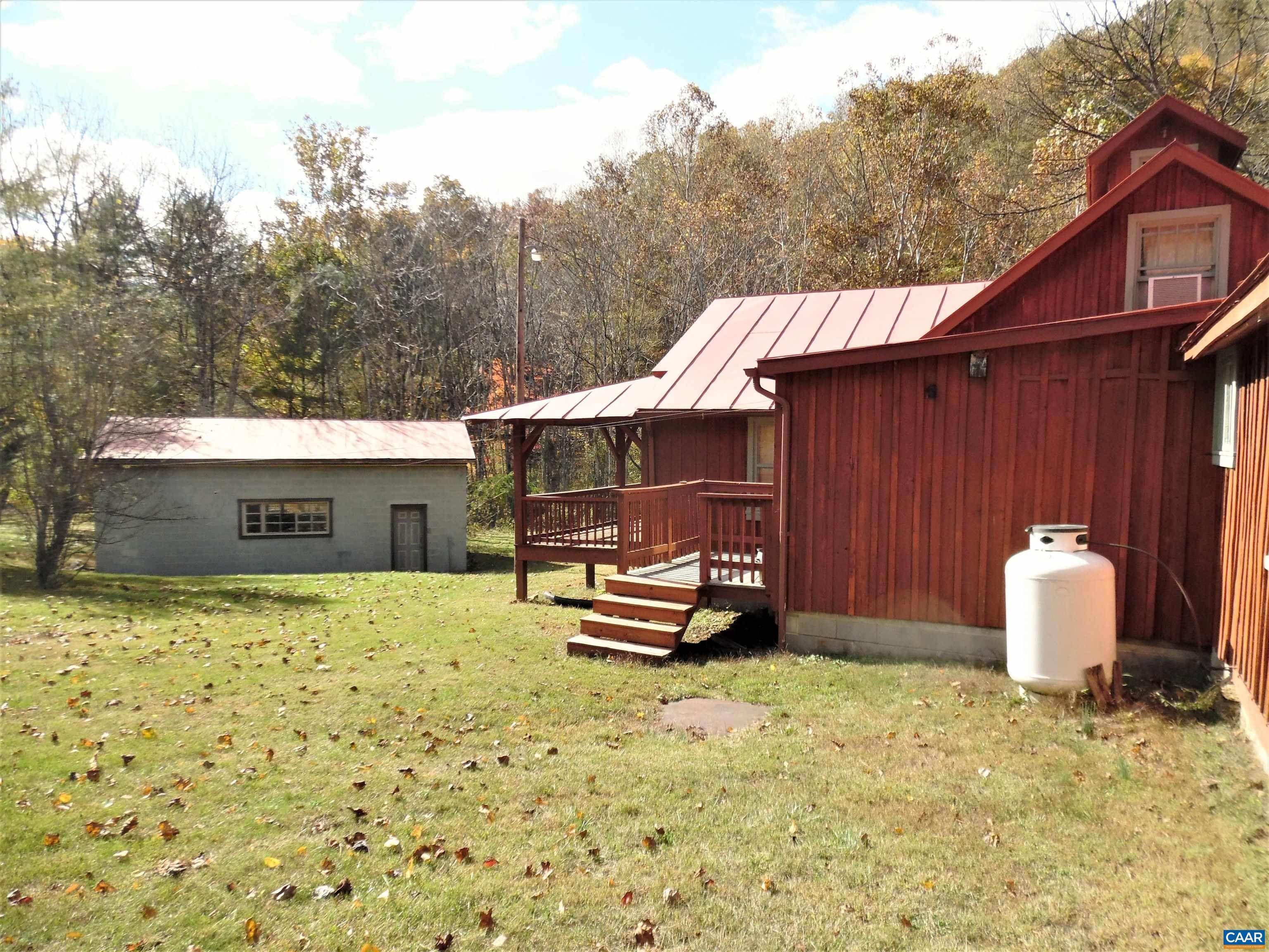 45. Single Family Homes for Sale at 444 CAMPBELLS MOUNTAIN Road Tyro, Virginia 22976 United States