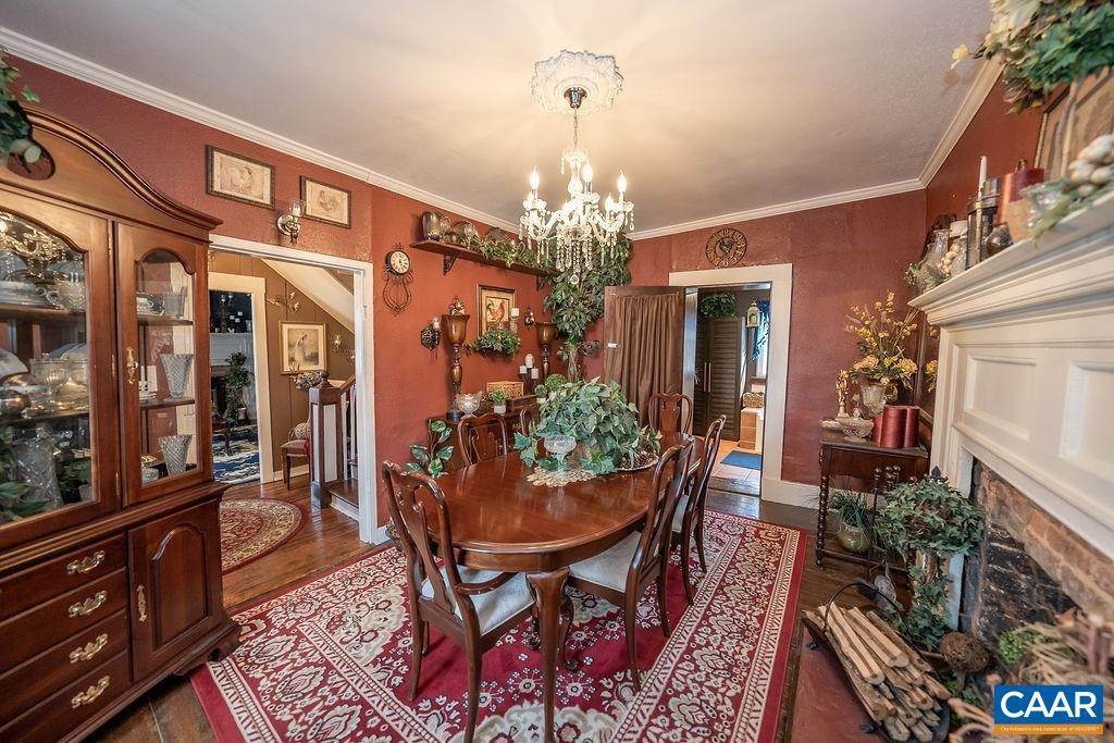 8. Single Family Homes for Sale at 110 MAIN Street Greenville, Virginia 24440 United States
