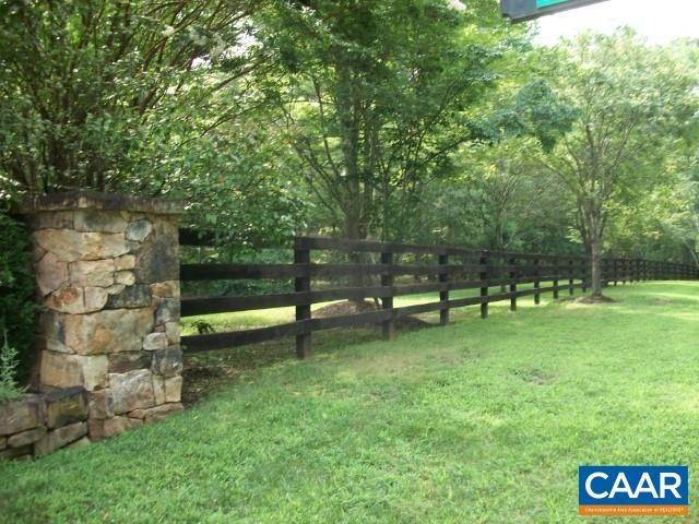 43. Single Family Homes for Sale at 3410 FOXWOOD Drive Barboursville, Virginia 22923 United States