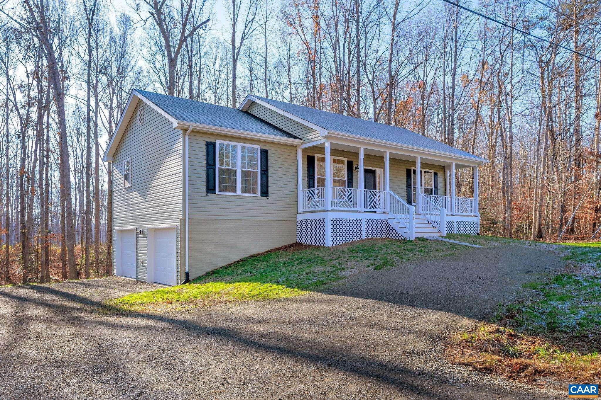 Single Family Homes 为 销售 在 156 NOTTINGHAM Road 路易莎, 弗吉尼亚州 23093 美国